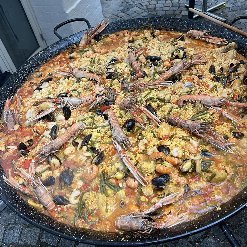 Paella og tapas fra Chorines